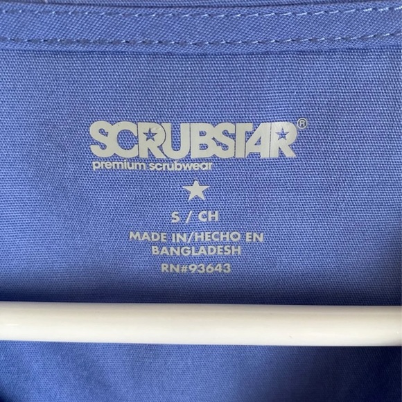 Scrub top - Picture 2 of 3